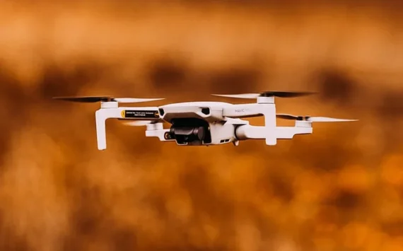 Clone Drone in The Danger Zone